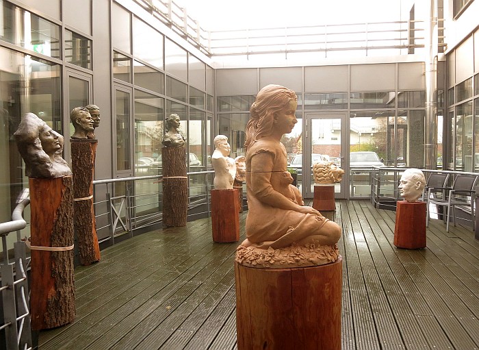 T Ausstellung im  Schmidt Terminal in Wolfenbuettel Magnus Kleine-Tebbe d